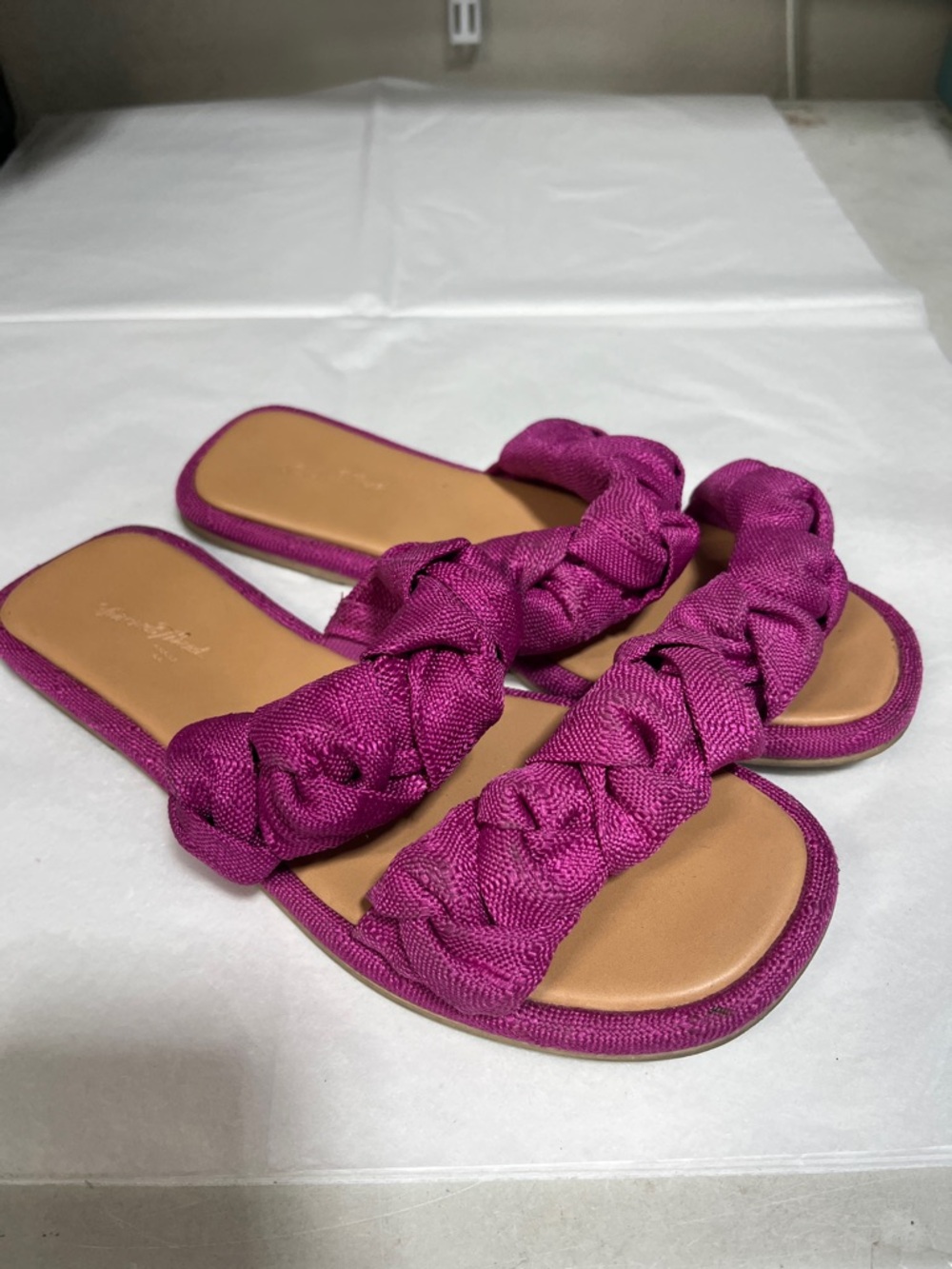 Universal Thread Women’s Braided Slide Sandals in Magenta Size 6.5
